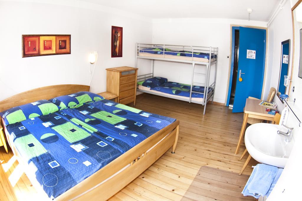 Happy Inn Lodge Ιντερλάκεν Δωμάτιο φωτογραφία